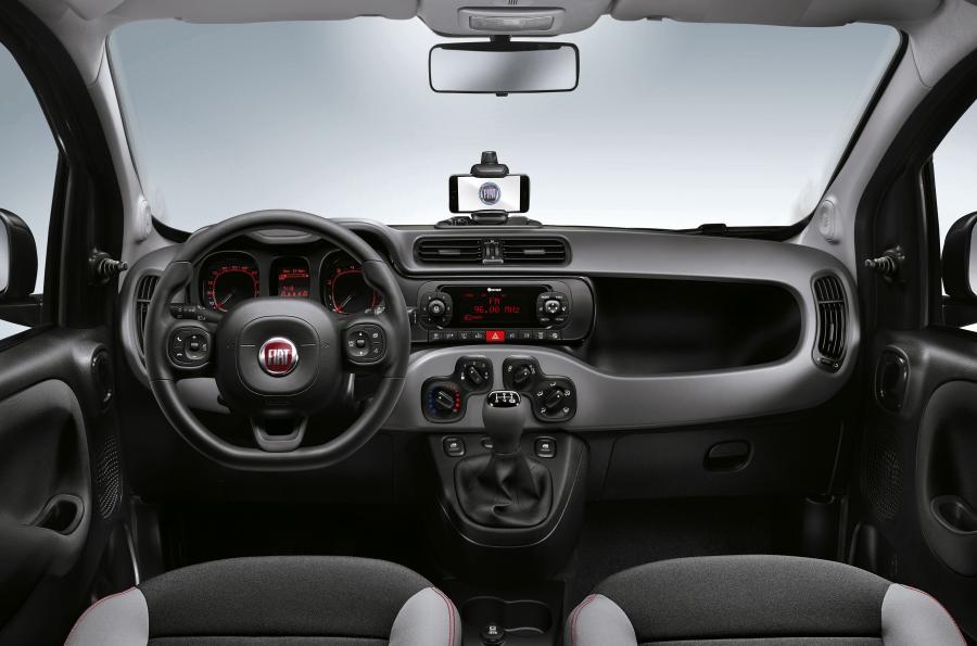 Торпедо Fiat Panda 4x4 2017 года  (фото 24 из 26)